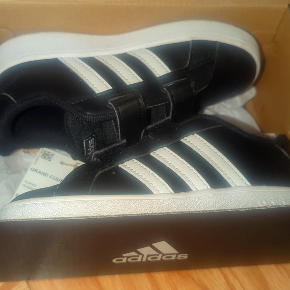Kids Size 10 Adidas